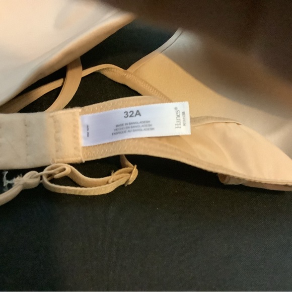 Women’s Hanes bra size 32 a - Picture 3 of 3